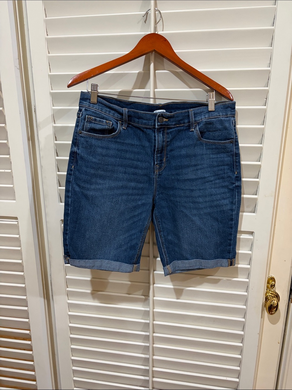 Old Navy Blue Denim Bermuda Shorts. Size 12
